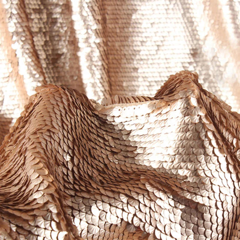 

Encrypted Stereoscopic Metallic Fish Scale Stage Sequin Fabric Upscale Mesh Bead Embroidery Apparel Designer Fabric