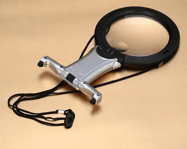 2018 New 2.25X 5X LED Illuminated Reading Sewing Embroidery Magnifying