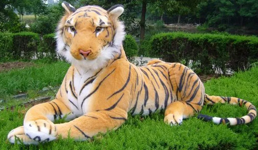 peluche tigre grande taille