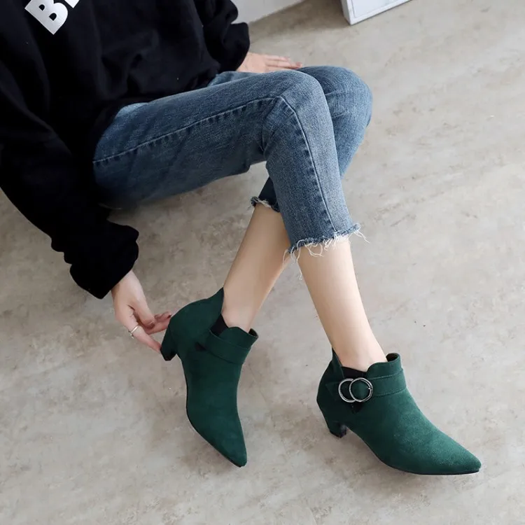 

Big Size 11 12 13 14 15 Ma'am Short boots Pure color Metal decoration Boot barrel Suede high-heeled boots