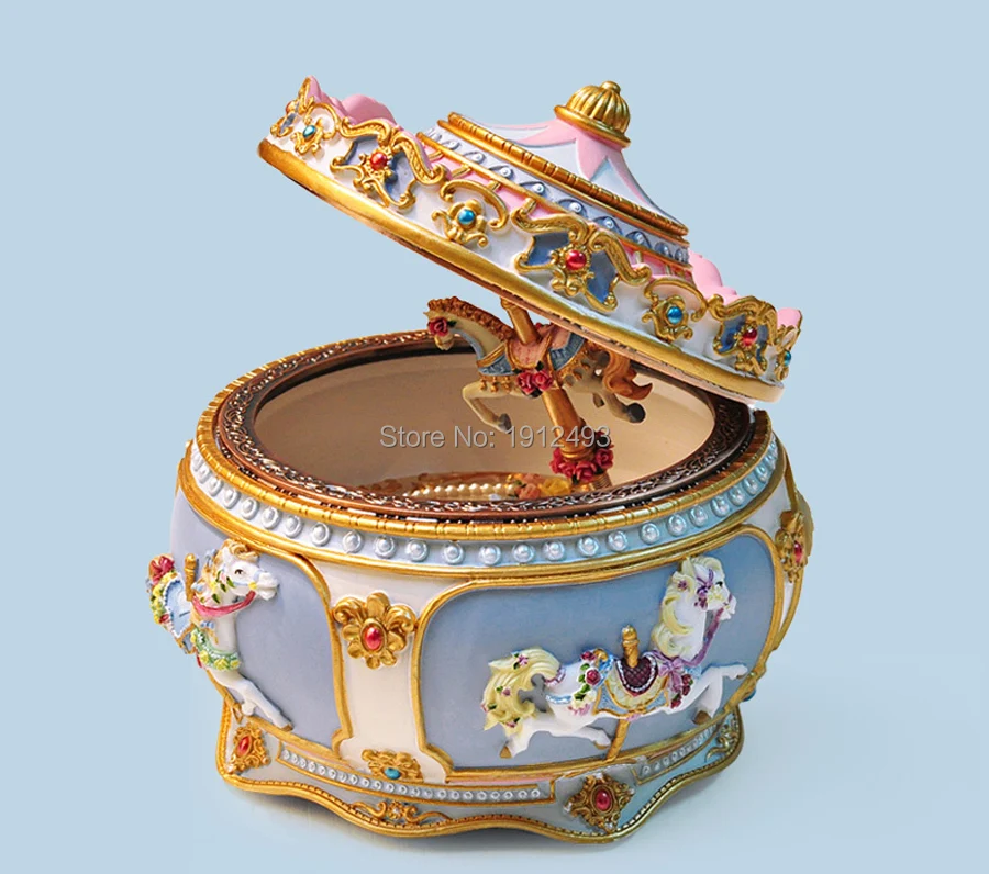 Carousel music box (14).jpg