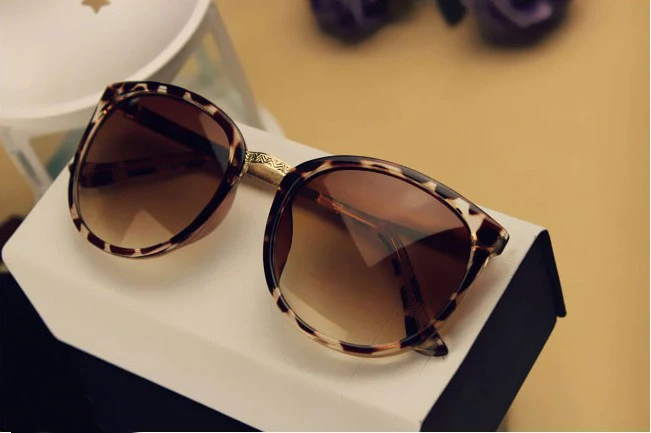 

Leopard Vintage UV400 Protection Outdoor Shades Women Mens Sunglasses Eyewear 01
