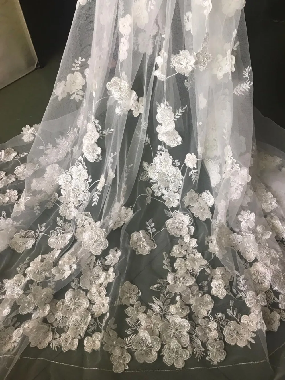 С Белым Бисером кружевная ткань с 3D ромашки цветы, от кутюр элегантный тонкий тюль Свадебное кружево