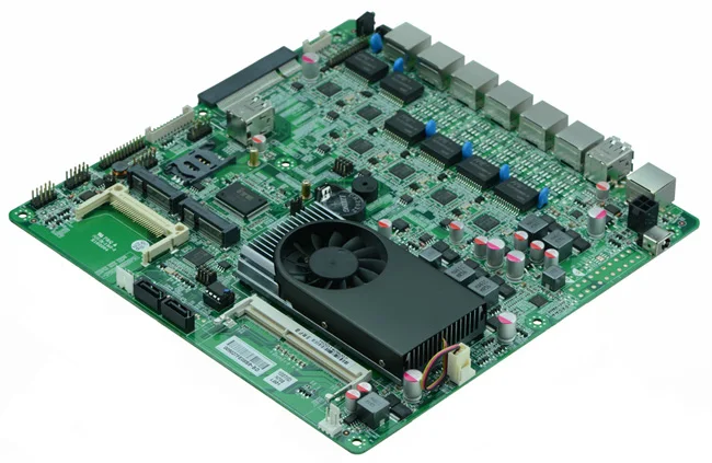 Материнская плата брандмауэра N70SL поддерживает Двухъядерный процессор Intel 1037U/1,80 ГГц с 6* USB/2* COM для 6 LAN
