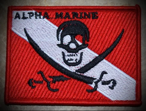 Нашивка с флагом пирата для подводного плавания ALPHA MARINE-JOLLY ROGER вышитый череп