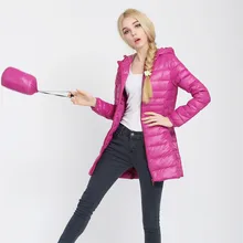 Женский пуховик размера плюс 6XL, ультра-светильник с капюшоном, утиный пух, зимняя однотонная длинная парка на молнии, пуховики