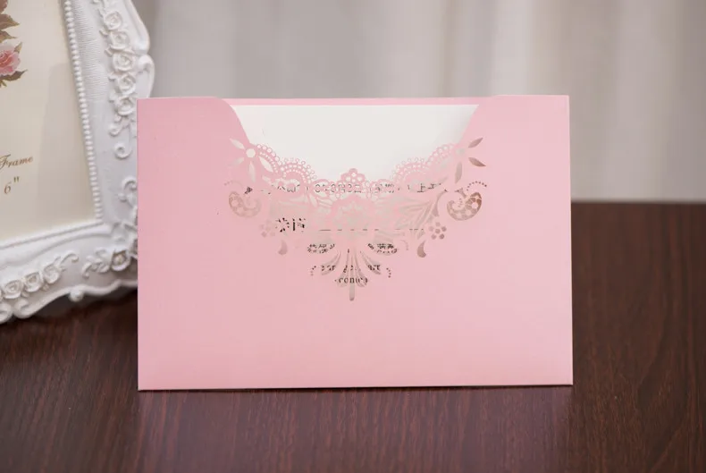 Фиолетовая Тиффани синяя Золотая лазерная резка свадебные приглашения 50 шт свадебные пригласительные открытки Роскошные элегантные кружевные пустые поздравительные открытки - Цвет: Розовый
