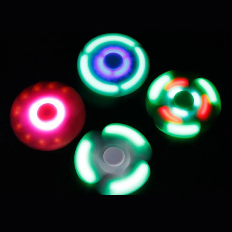 WPAIE-E104-Flashing-lights-LED-MINI-Bluetooth-spinner-speaker-Fingertip-Gyro-Finger-spinner-Funny-Spinner-bluetooth (3)