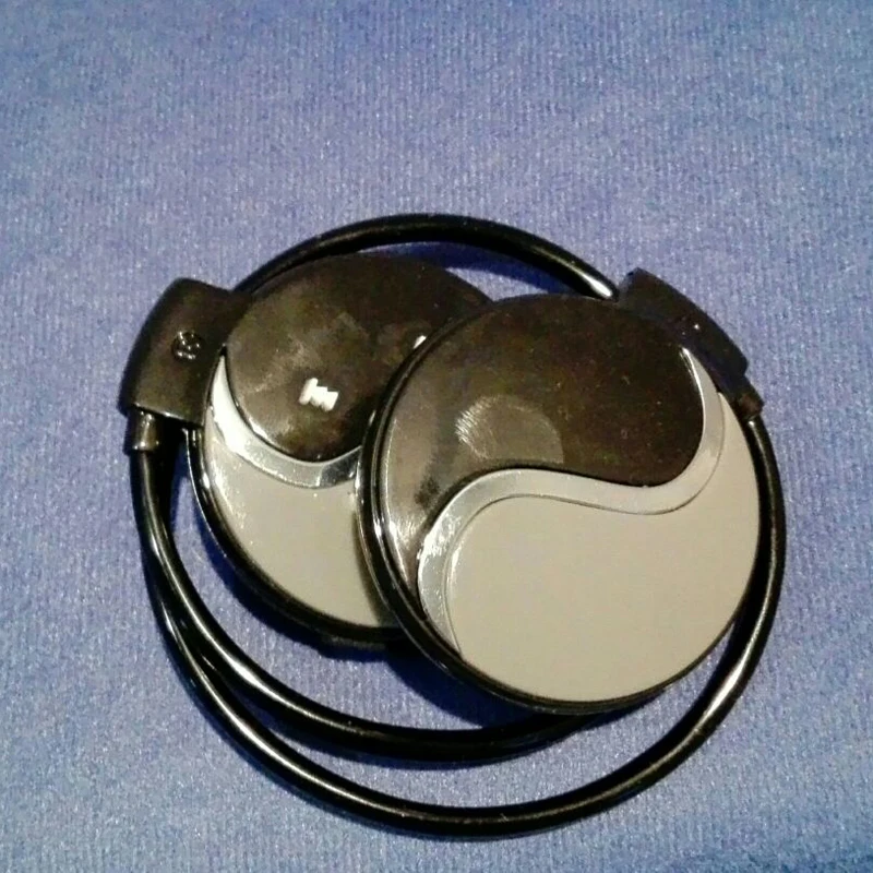1-earphone