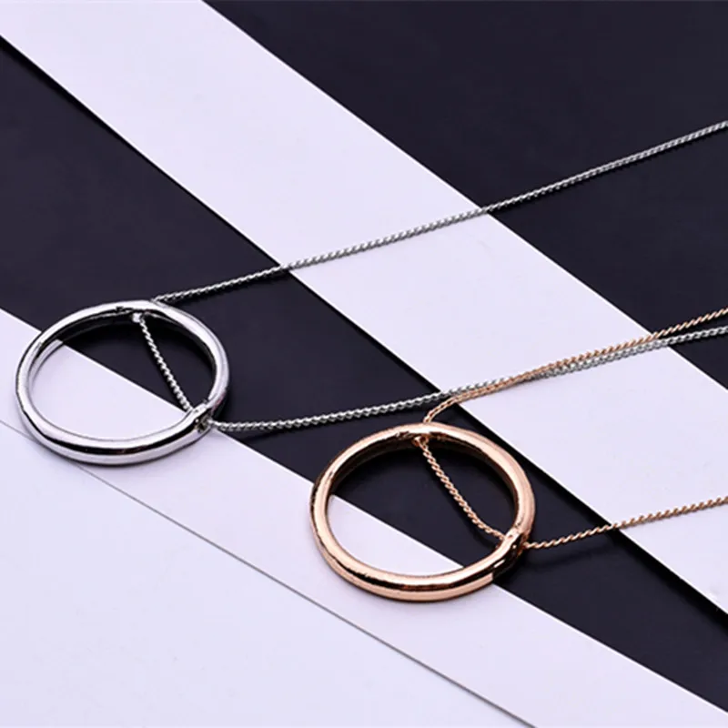 Hot Retro Geometry Circle Pendant Necklace For women/men Gold Color/silver Color Hollow Round Yang Mi With The | Украшения и