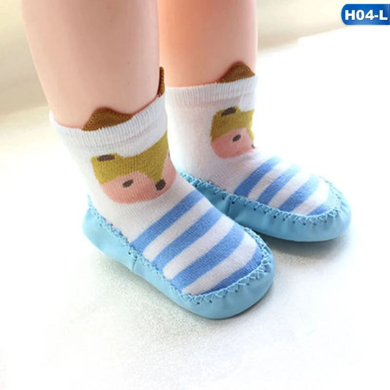 Носки для новорожденных с героями мультфильмов; сезон весна-осень-зима; детские Нескользящие хлопковые носки-тапочки с кожаной подошвой; носки для малышей - Цвет: H04