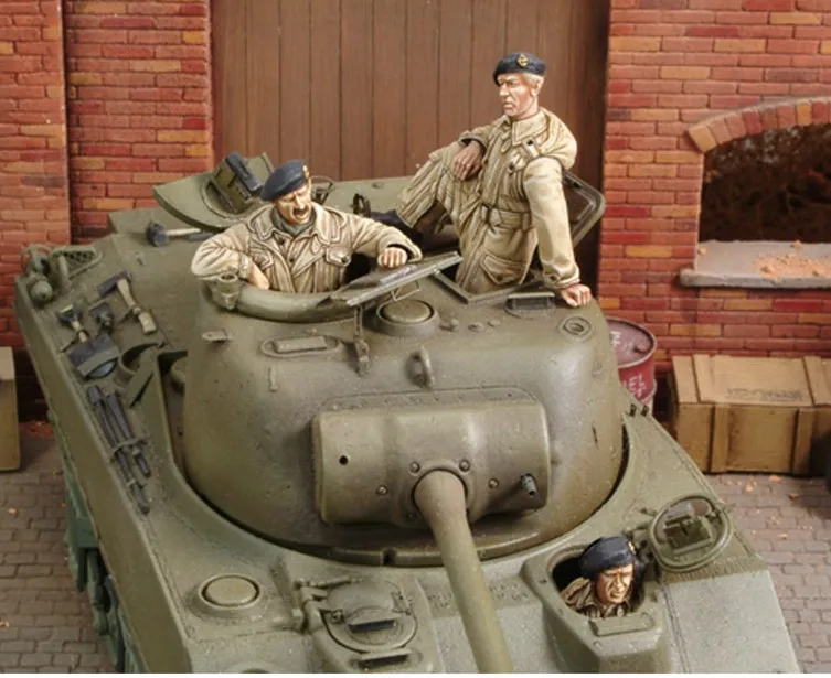 

1/35 Resin Figure Model Kit Unassambled Unpainted 296