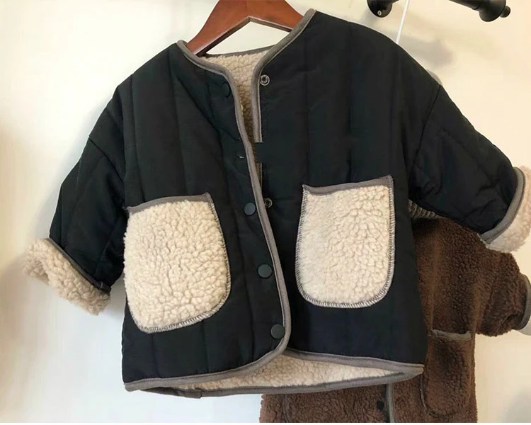 Куртки для девочек пальто с искусственным мехом г. Осенне-зимнее пальто, теплая овечья шерсть для мальчиков Двусторонняя одежда мохнатая верхняя одежда, кардиган, пальто