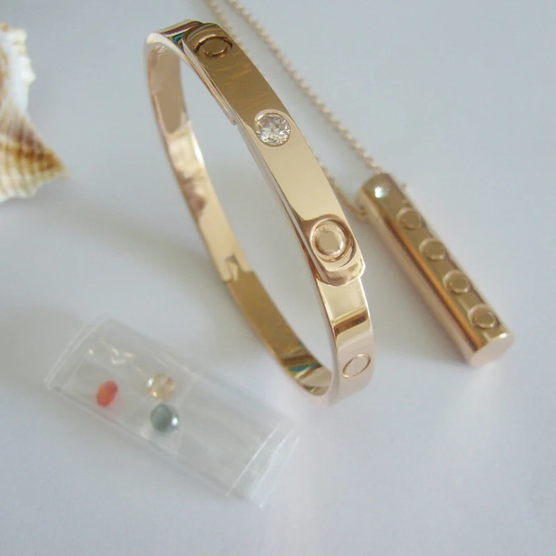 

Hot Sale Replaceable Color Cubic Zirconia Stone Stylish Bangle Necklace Stainless Steel Jewelry Set