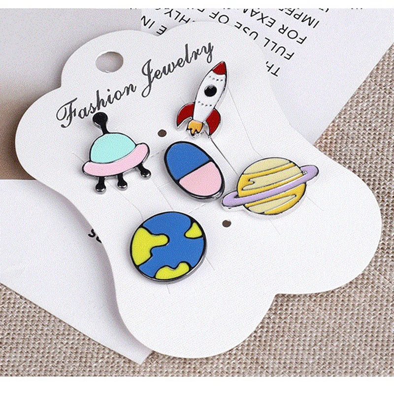 

4-5 PCs 1 Set Spaceship Rocket Planet Pin Cartoon Brooch Set For Clothes Jeans Backpack Badges Metal Enamel Pin Clothing