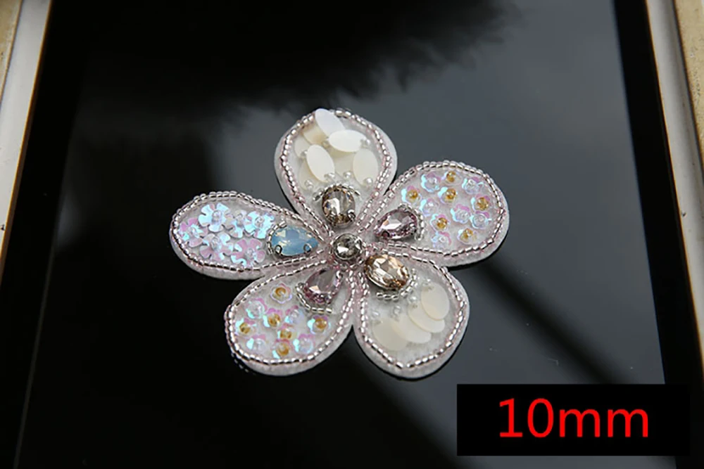 Large-three-piece-set-of-sequined-flowers-patches-fur-clothing-Nail-bead-patches-and-applique (1)