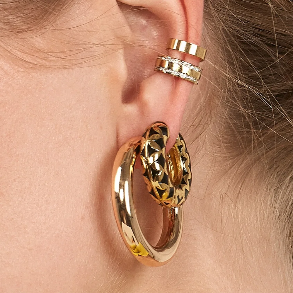 1 шт., богемные золотые серьги-кольца Huggie для женщин, новая мода, медные маленькие круглые массивные серьги, ювелирные изделия с черной эмалью