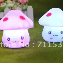 Новогодние игрушки красочные электронных гриб с светодиодный лампа ночник может изменить семь Цвета