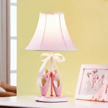 Современные смолы балетки для девочек Спальня прикроватная настольная лампа принцев ткань Кабинет Настольная лампа оригинальная ко дню рождения Подарочная настольная лампа