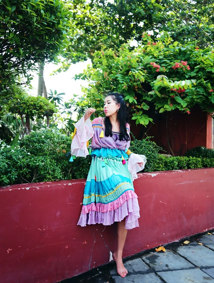 MAIXU женская летняя Новинка индивидуальность каскадные оборки Цвет Блокировка шифоновый с тонкими бретелями пляжное платье
