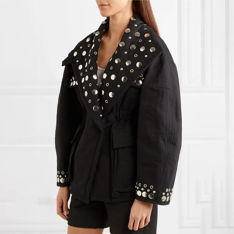 Женская Осенняя Новинка года, куртка в стиле панк с тяжелыми заклепками и декоративной талией, женские пальто и куртки, Женская ветровка