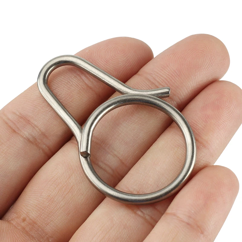 

EDC Simple Titanium Alloy Keychain Outdoor Tools One-piece Key Ring