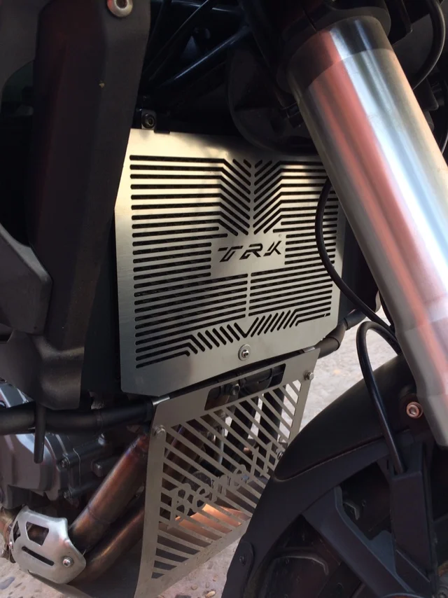 Высокое качество Новинка мотоцикл лобовое стекло нержавеющая сталь решетка радиатора гриль Защитная крышка для Бенелли TRK502 ТРК 502