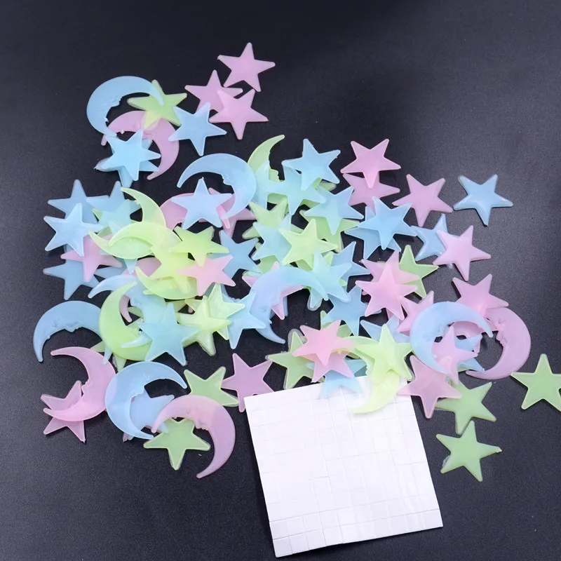 100Pcs Star and Moon Energy Storage Fluorescent Glow In The Dark Christmas Party Wall Decor Stickers Baby Home Decoration DE62 (2)