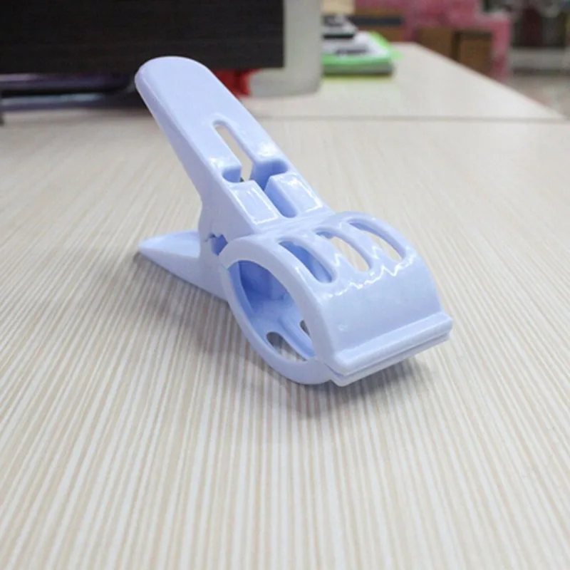 1Set/3Pcs Beach Towel Clips in Fun Bright Colors Keep Towels from