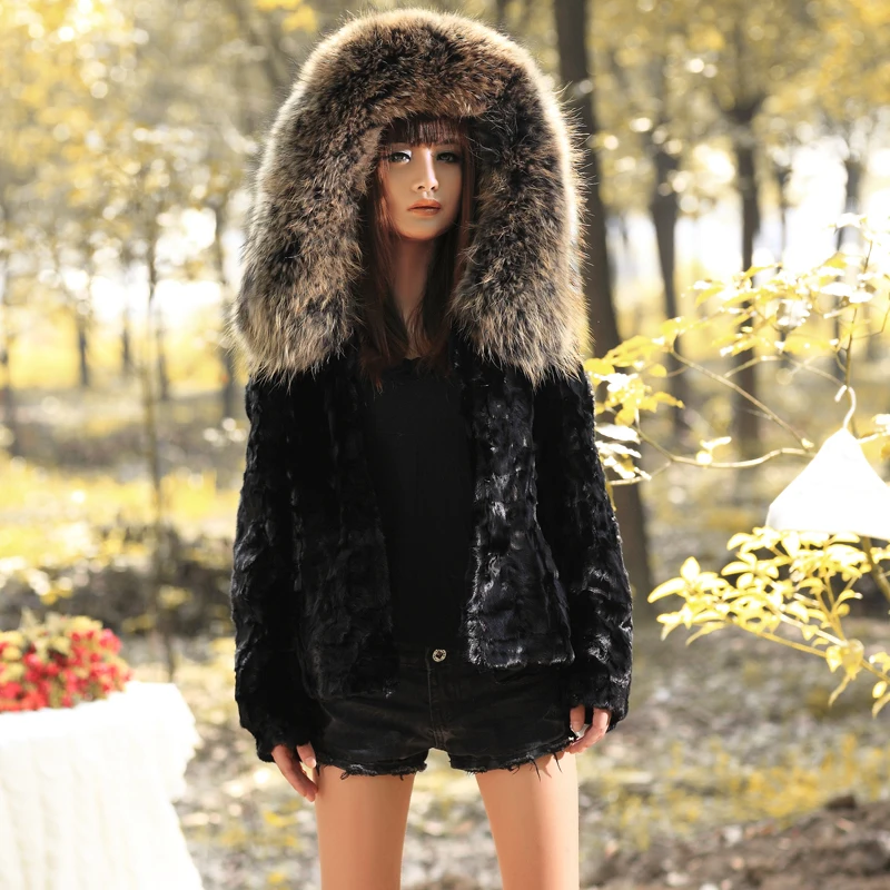 Factory wholesale New Ladies' Mink fur coat,Elegant slim raccoon collar