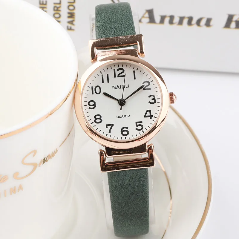 Новые простые женские часы с маленьким циферблатом модные роскошные брендовые кварцевые женские часы Ретро часы винтажные кожаные женские наручные часы - Цвет: Green