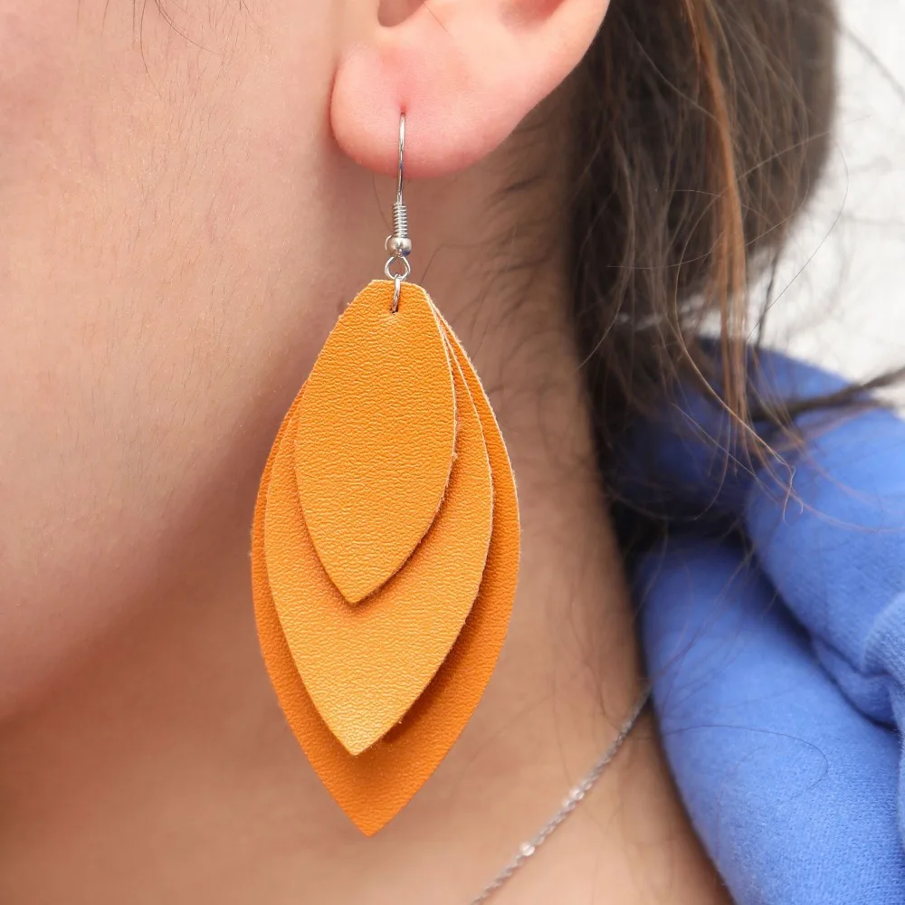 Женские трехслойные серьги Marquise мягкие однотонные Лепестковые из натуральной
