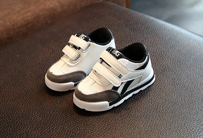 Kids Sneaker detail 7