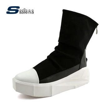 

Snow Boots Men Soft Footwear Classic Chelsea Boots Famous Designer Man Flats AA20097