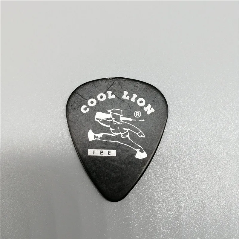 Опт индивидуальный выбор гитары OEM логотип на медиаторы для гитары 31*26 мм от 0,5 мм до 2,0 мм для укулеле, бас, акустическая