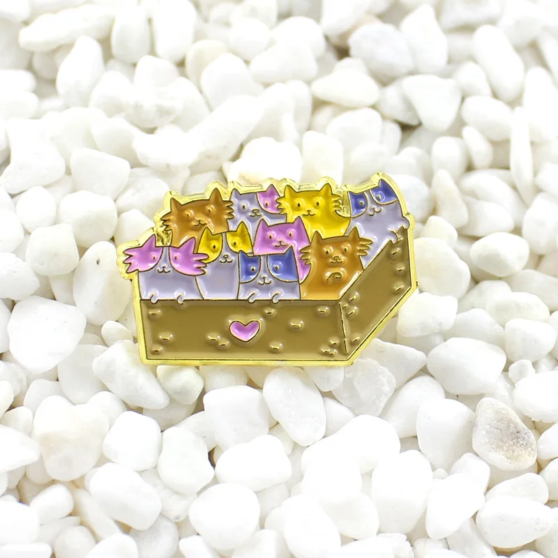 

Cute metal New cartoon Fashion cartoon docile cute kitten squeezed in the box of ancient spirits drip oil brooch For Women
