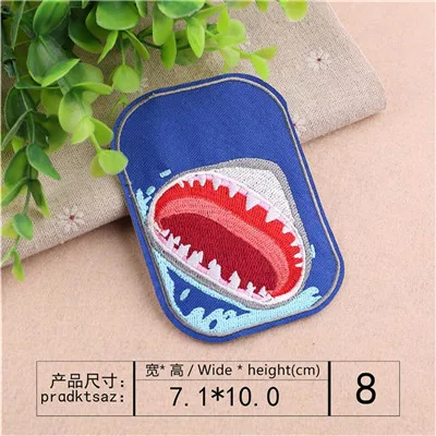 1 PC Fashion Embroidered Dinosaur Punk Series Dinosaur Cartoon Iron On Football Patches for Clothes DIY Appliques Cheap - Цвет: type H