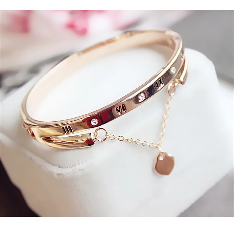 

Fashion Design Love Charm Bracelet Women Stainless Steel Roman Numerals Accessories Zircon Bangle & Bracelets Friendship gifts