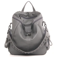 2017 Nuevas Mujeres de La Moda Mochila de Cuero Multifunción Diseñador Bolsa Softback Mochilas Mochilas Para Adolescentes Niñas Remache Femenino