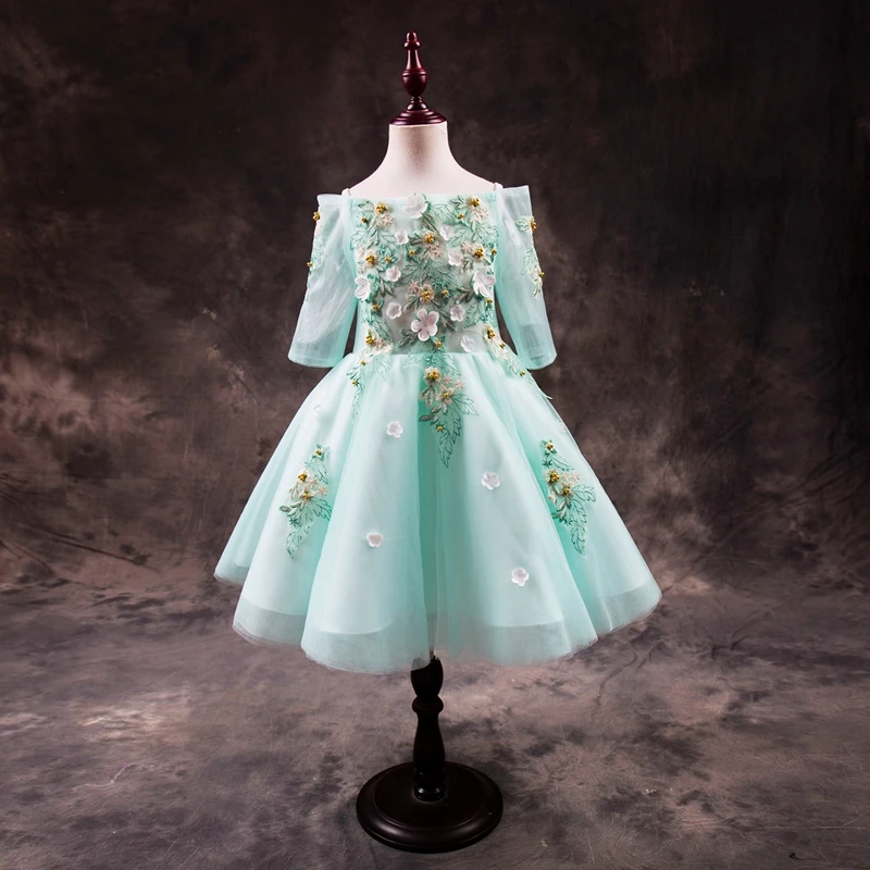 

New Sky Blue Girls Dresses With Printed Applique Flower Girls Dresses 2018 Custom Made Girls Dress First Communion Gown IY341