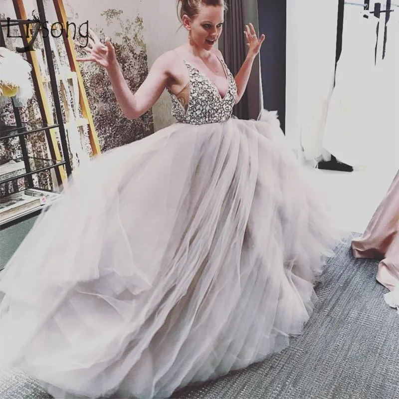 

2019 Sparkle Crystal Tulle Evening Dresses Blush Pink A-line Tutu Prom Gowns V-neck Backless Sexy Formal Gowns Robe De Soiree