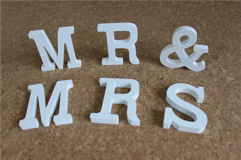 Креативные свободно стоящие деревянные изделия деревянные 10 см белые буквы Алфавит слова для дня рождения вечеринки дома Свадебные украшения подарки - Цвет: MRS and MR