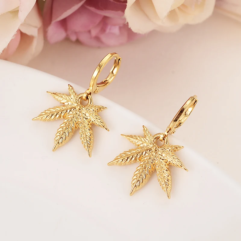 

Africa gold color drop earring Women Party Gift Cannabiss Weed Marijuan Leaf charms girls wedding bridal charms