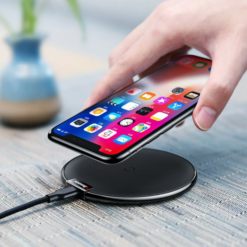 High Quality Qi Wireless Charger Fast Desktop Wireless
