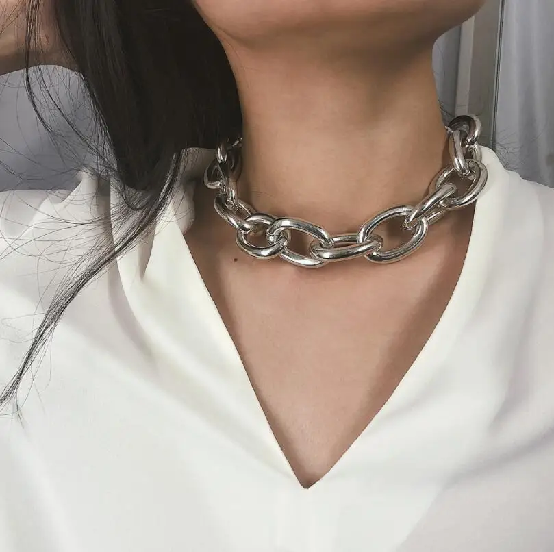 

New Chain link Retro Exaggerated Punk Metal Item Necklace Female Simple Chain Geometric Personality Necklace Shackles