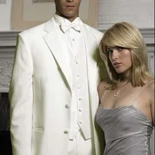 Лучшие продажи костюмы изготовленный на заказ белый смокинг жениха лучшие мужские для шаферов мужские свадебные костюмы(куртка+ брюки+ галстук+ жилет