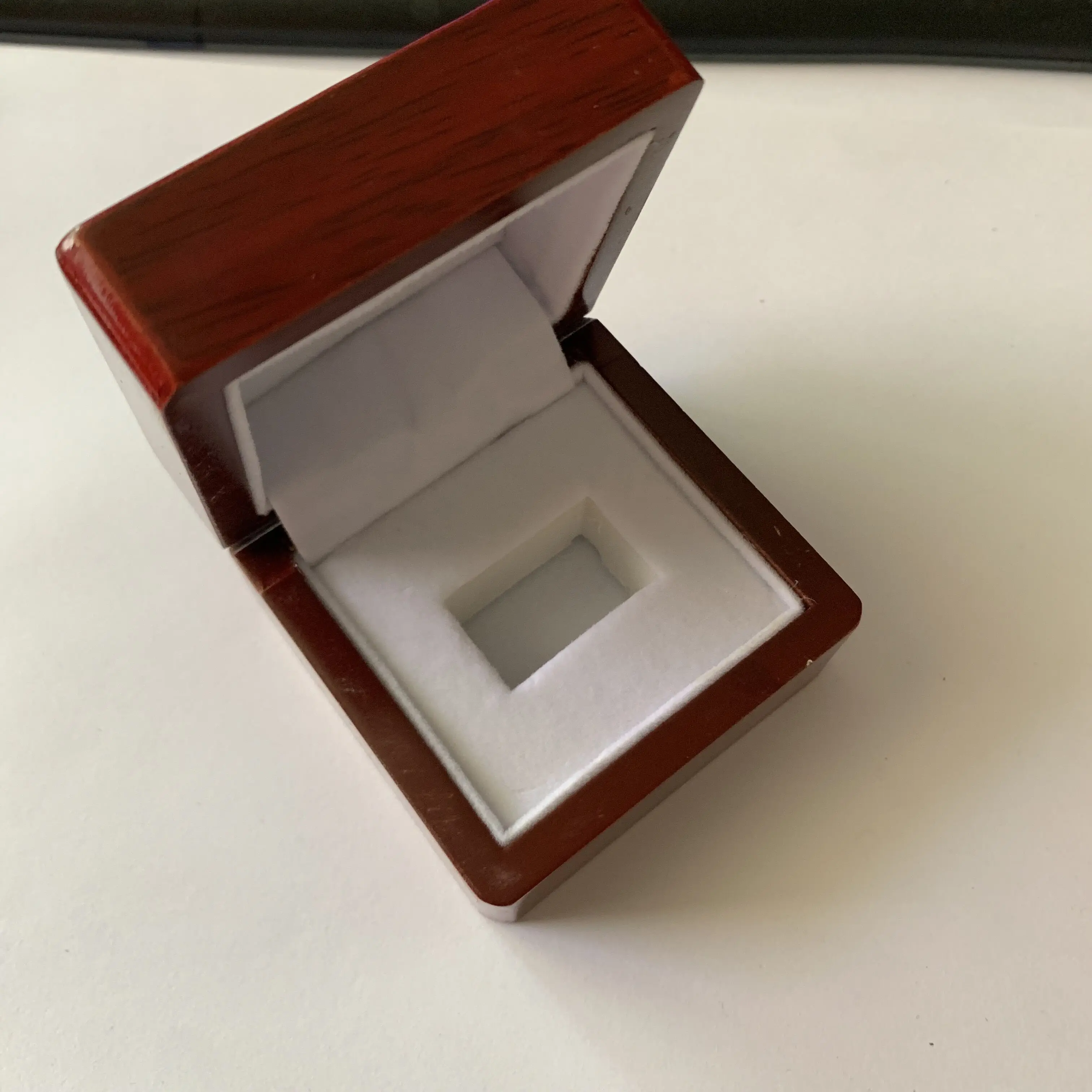 

wooden one hole championship ring display box