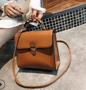 Новая Корейская версия ретро Мода Ретро масло-кожа замок Портативная сумка - Цвет: Оранжевый