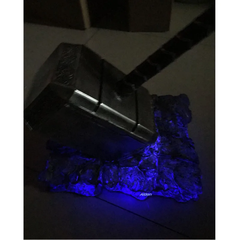 Светодиодный светильник с вспышкой Thor's Hammer демонстрационная стойка чешуйчатой