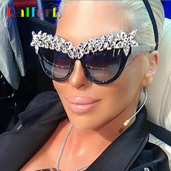 

Ralferty Luxury Ladies Cat Eye Sunglasses Women Brand Designer Retro Crystal Sun Glasses Black UV400 Shades Female Oculos F97258